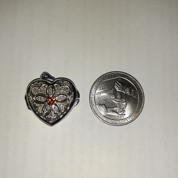 925 Sterling Silver Locket - Picture 4 of 4
